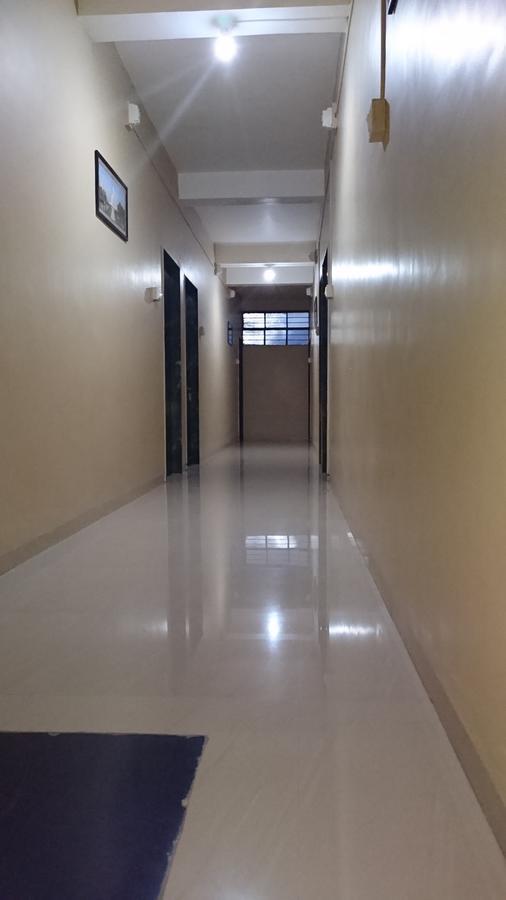 Yuvraj Lodge Osmanabad ภายนอก รูปภาพ